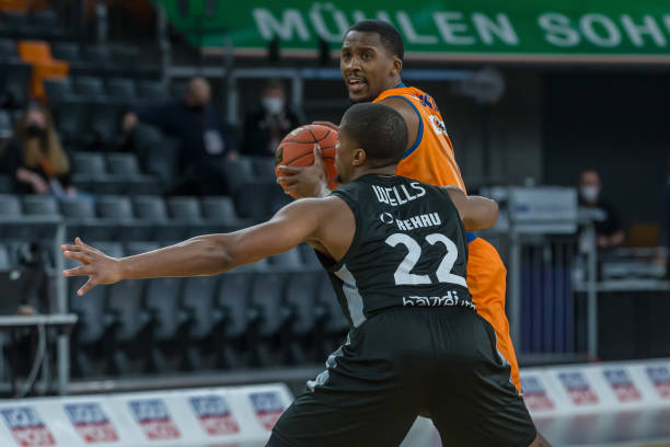 纪律性闻名 纪律性闻名