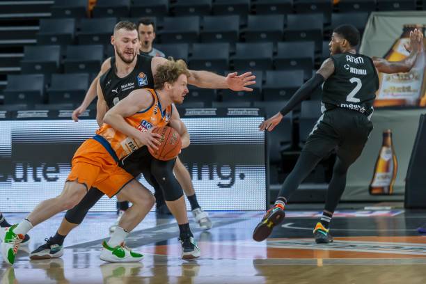 也让观众们 也让观众们